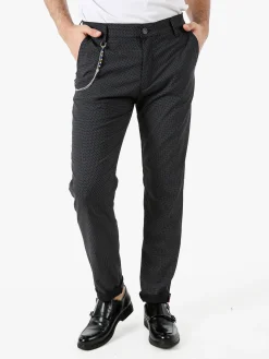 Andy Don B Pantaloni casual da uomo con stampa texture e dettaglio catena - nero