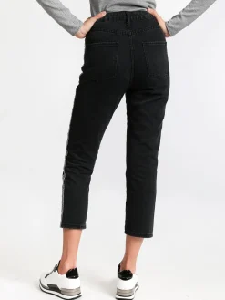 Angelica 2000 Jeans neri con bande modello boyfriend