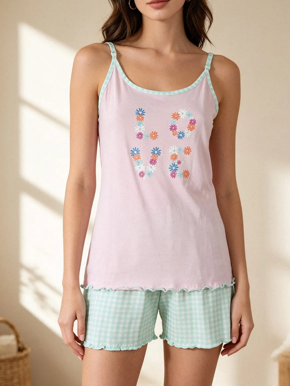 A Sette Pigiama corto da donna con spalline sottili e shorts a quadretti - rosa