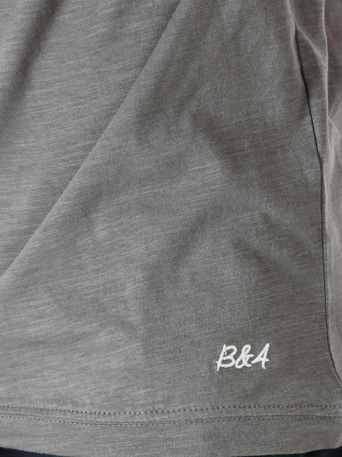 Baci & Abbracci T-shirt da uomo in cotone con bottoncini - antracite