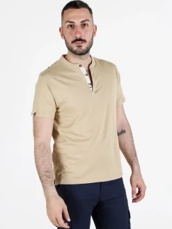 Baci & Abbracci T-shirt uomo con bottoncini sullo scollo