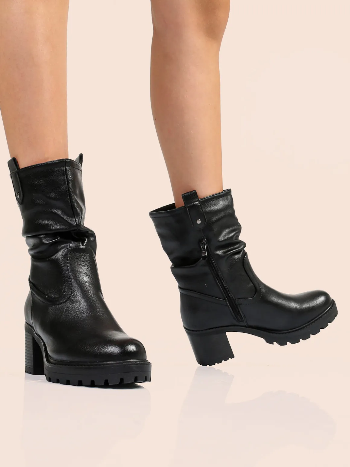 Besty Stivaletti donna con tacco largo e plateu - nero