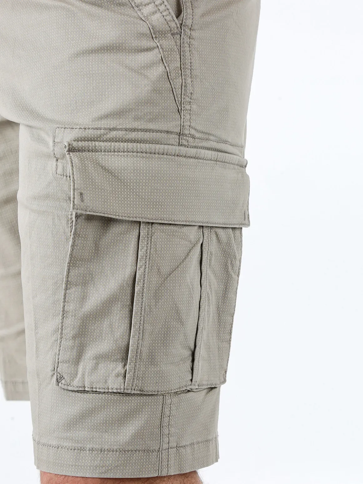Cotton Belt Bermuda cargo da uomo in cotone stretch - sabbia