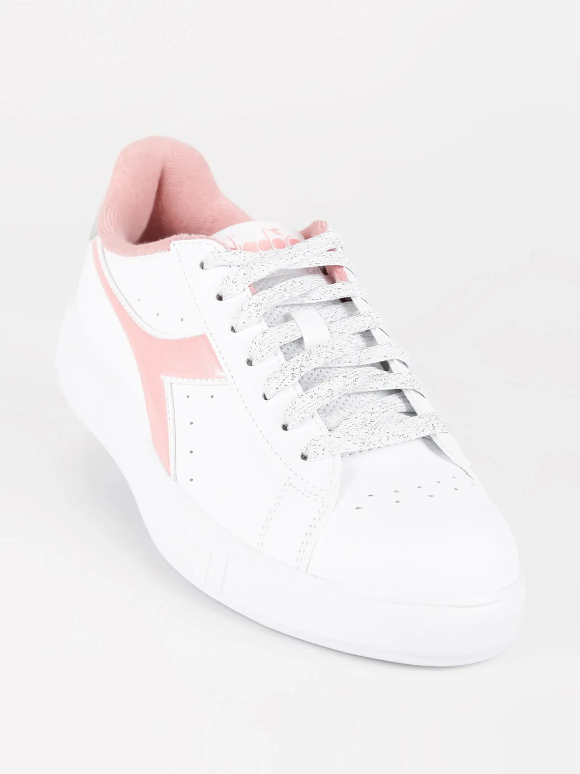 Diadora Sneakers basse da donna in ecopelle