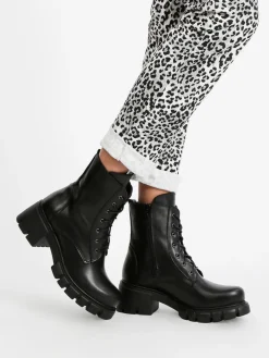 Dolce Moda Anfibi in pelle con tacco