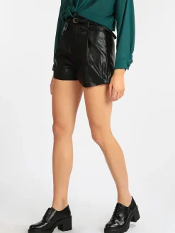 Elsa M. Shorts donna in ecopelle
