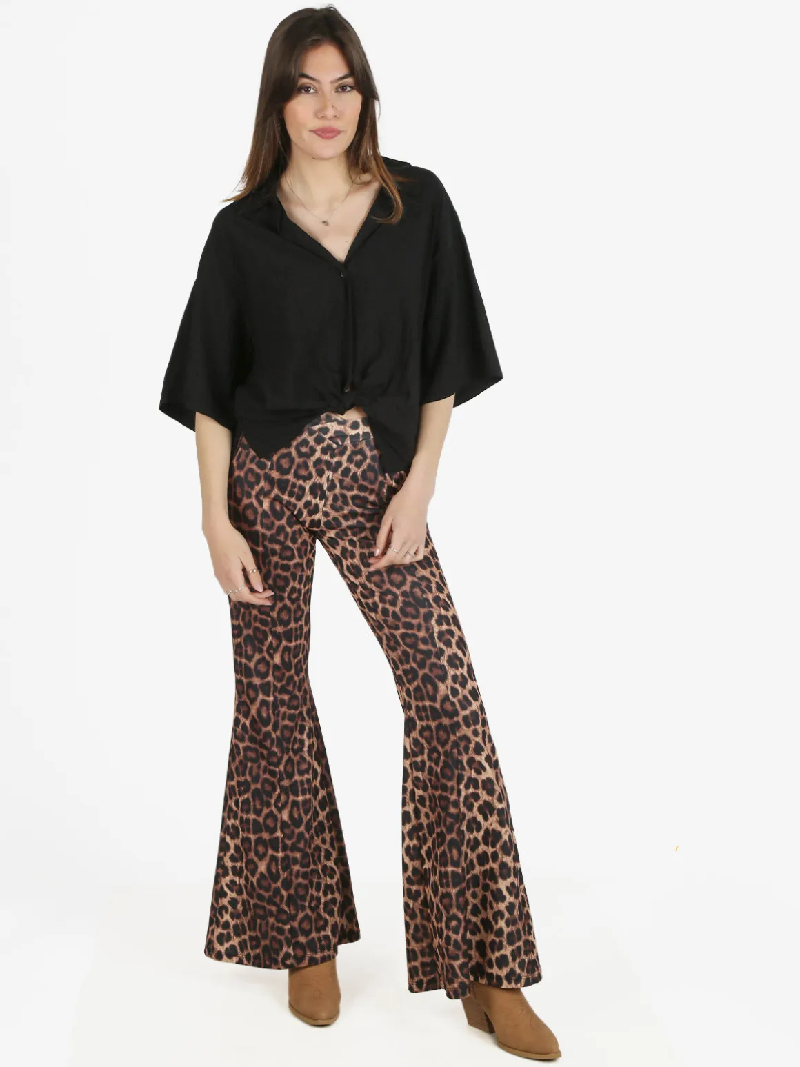 Floria Camicia donna oversize con nodo a maniche corte