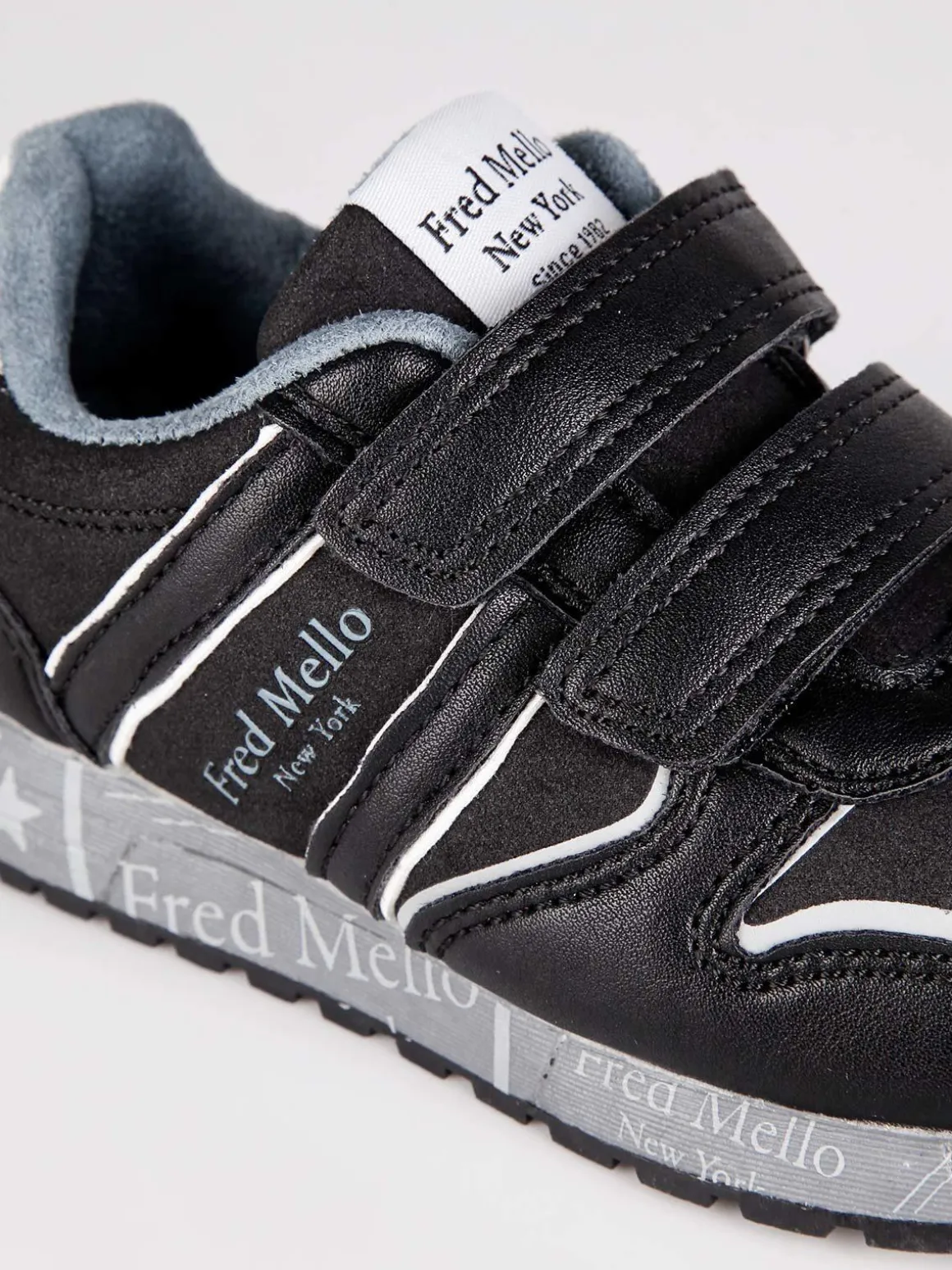 Fred Mello Scarpe sportive con strappi
