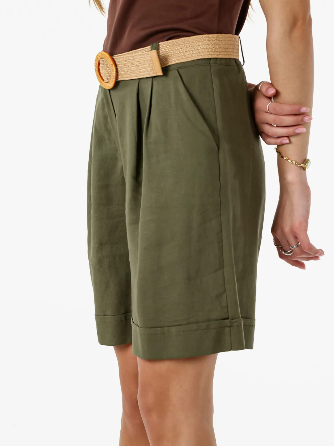 Frenetika Bermuda donna in misto lino con cintura in rafia - militare