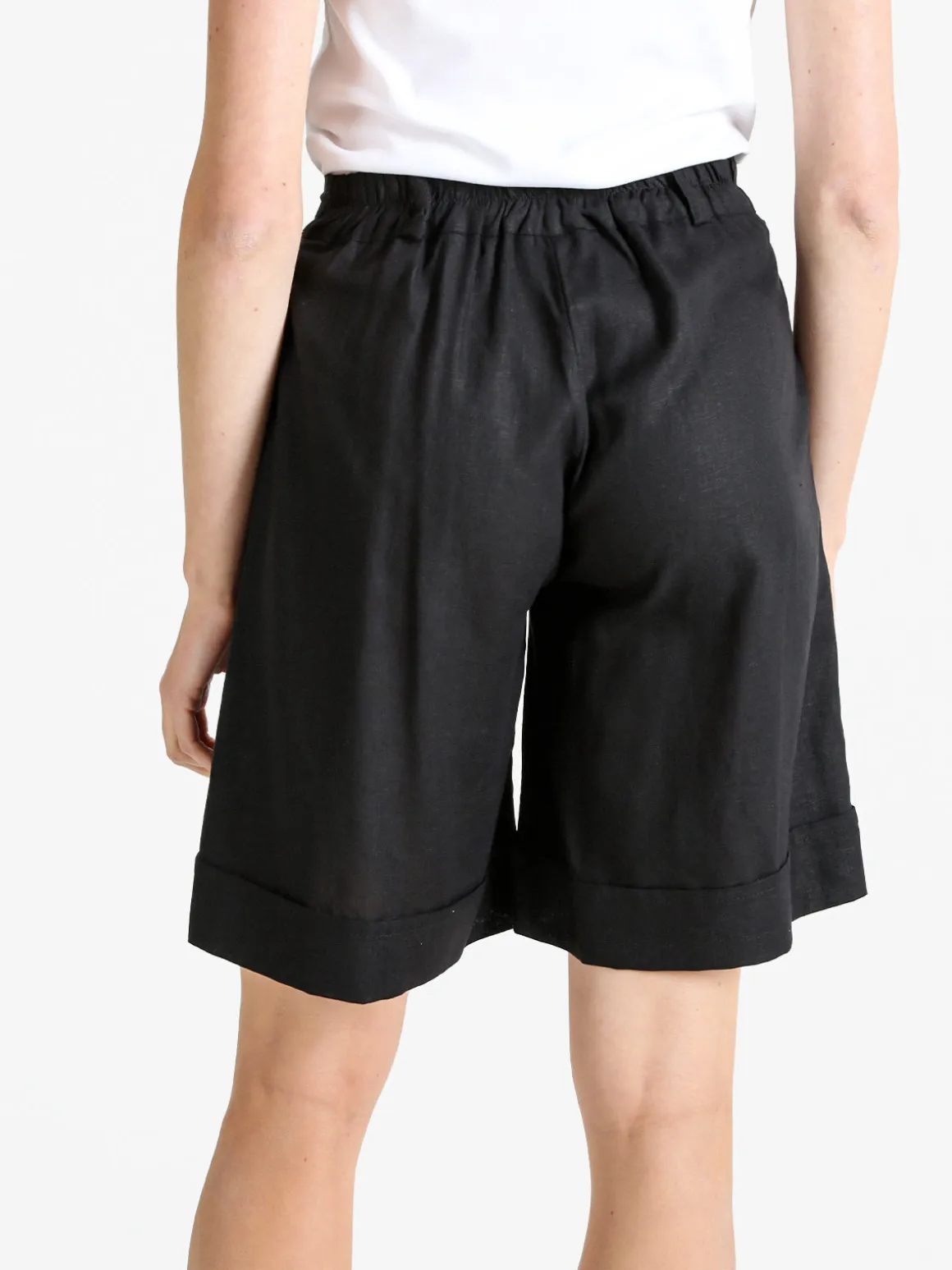 Frenetika Bermuda donna in misto lino con risvolto