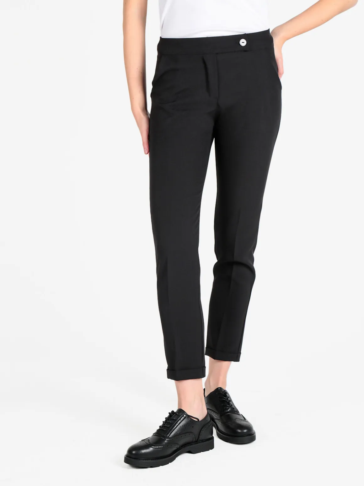 Frenetika Pantaloni classici da donna con risvolto