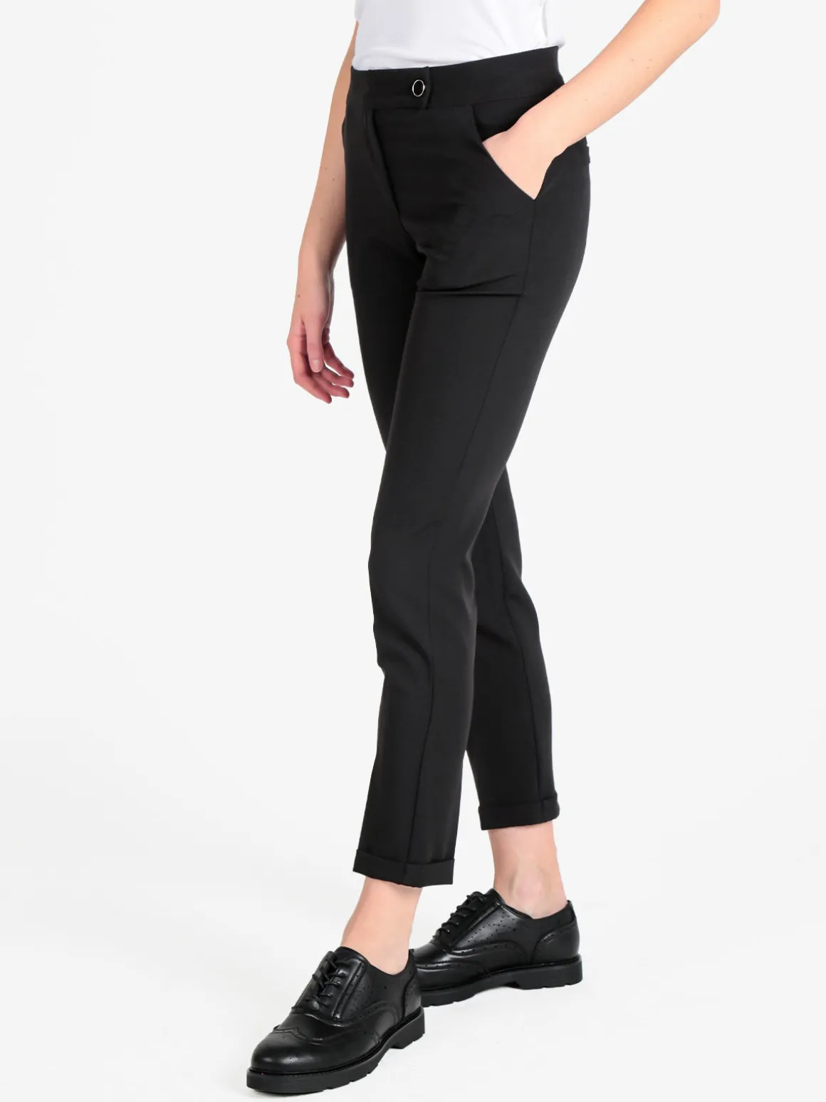 Frenetika Pantaloni classici da donna con risvolto