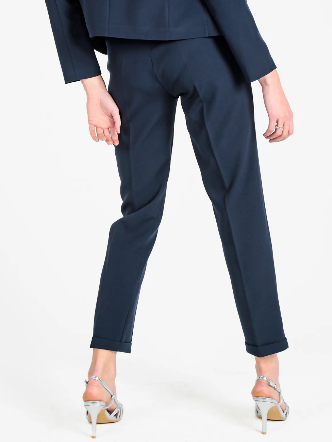 Frenetika Pantaloni classici da donna con risvolto