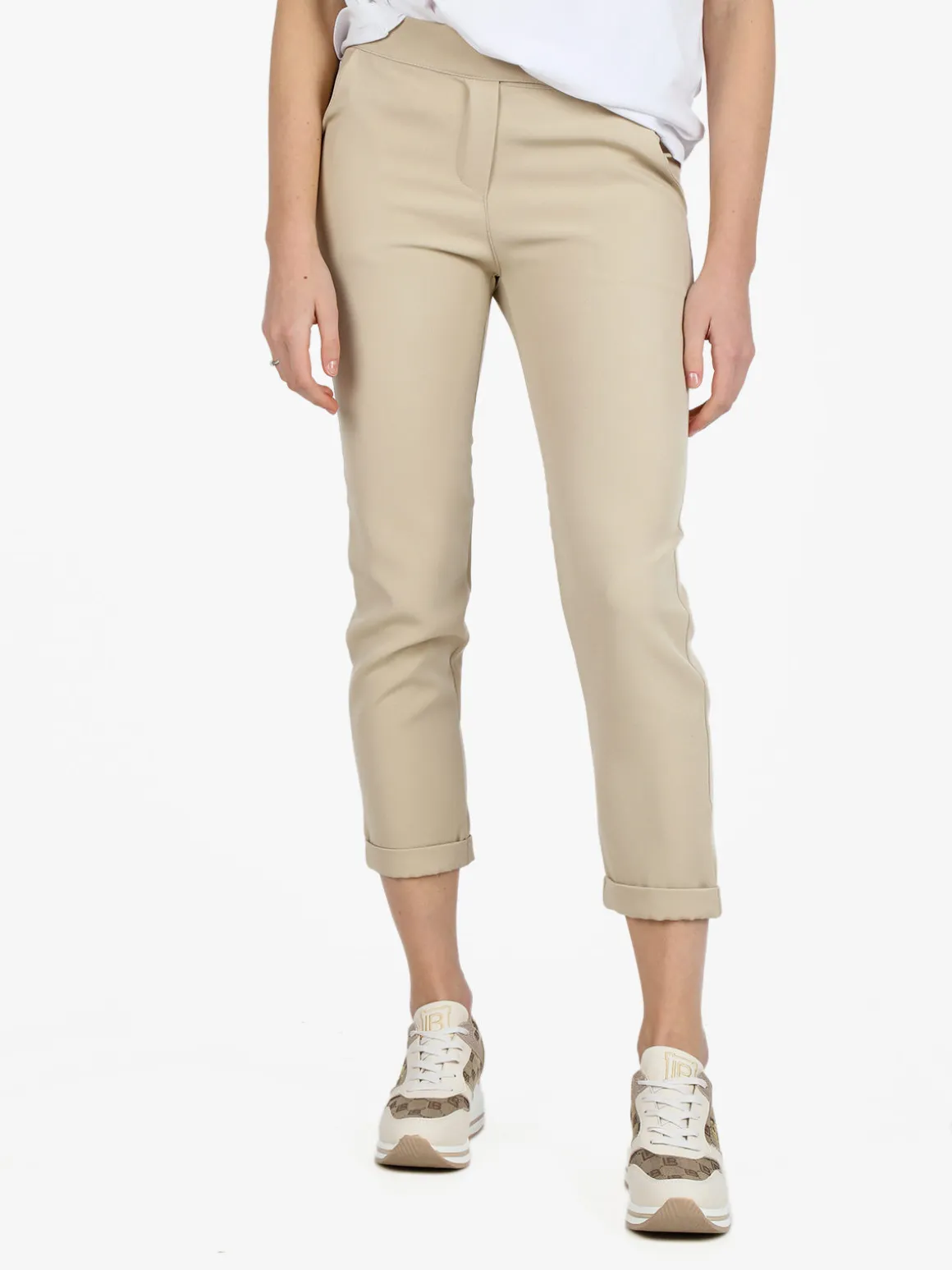 Frenetika Pantaloni classici da donna a gamba dritta con risvolto finale