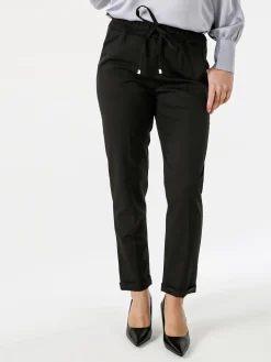 Frenetika Pantaloni donna casual con elastico in vita e risvolto sul finale - nero