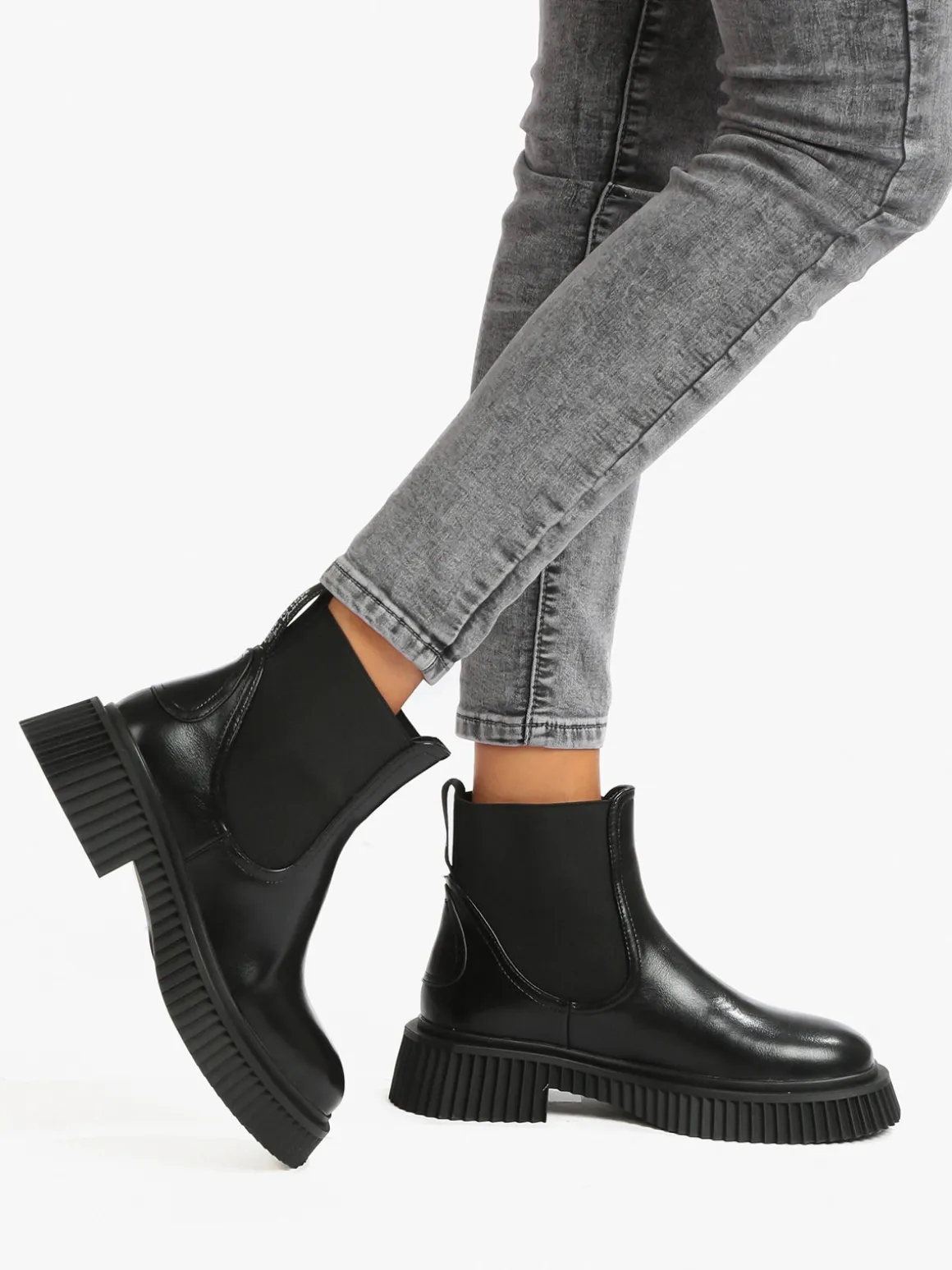 Gai Mattiolo Stivaletti donna modello chelsea