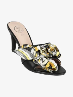Galia Sabot donna con tacco