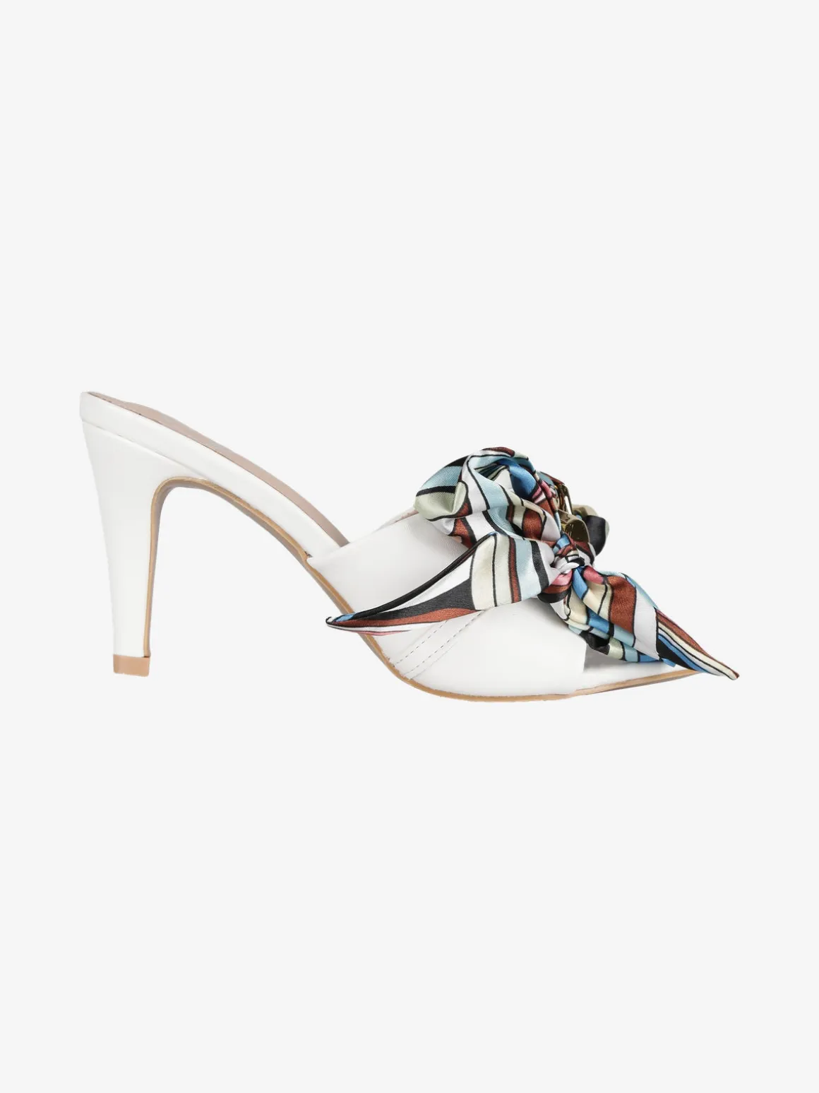 Galia Sabot donna con tacco