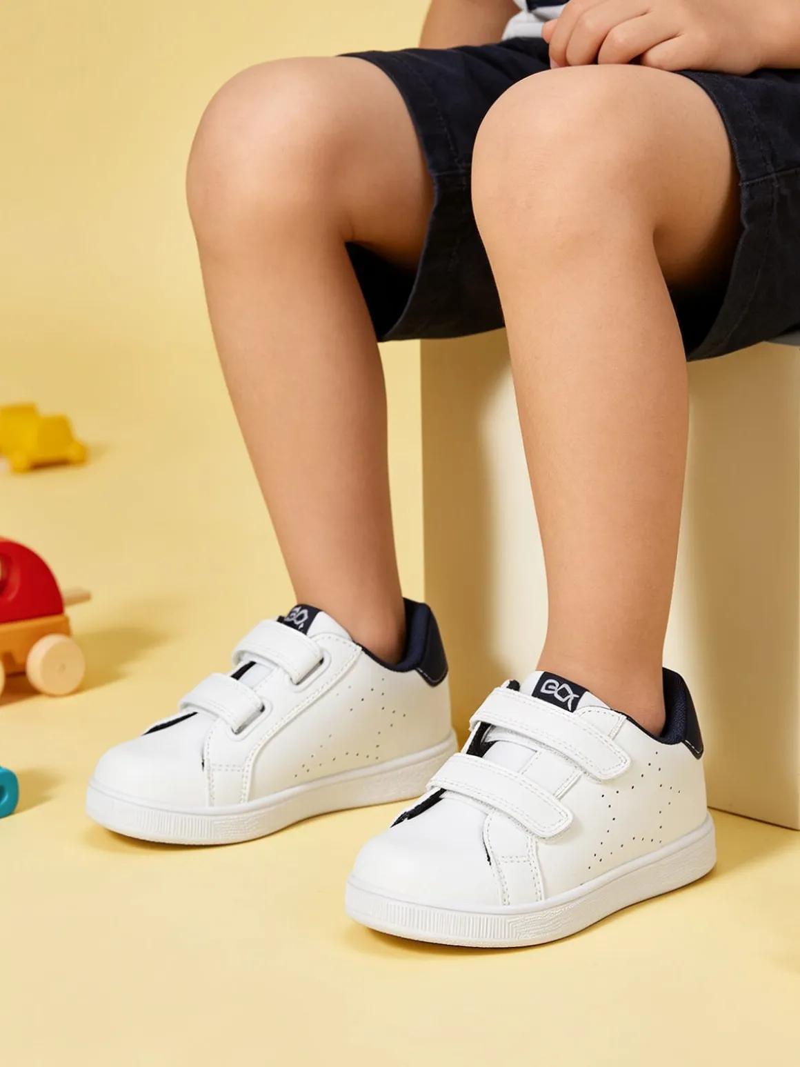 Giardino D'Oro Sneakers da bambino con strappi