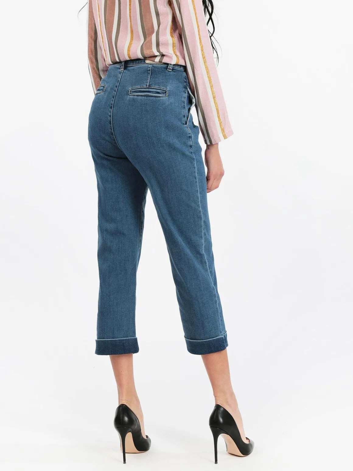 Griffai Jeans donna baggy con risvolti