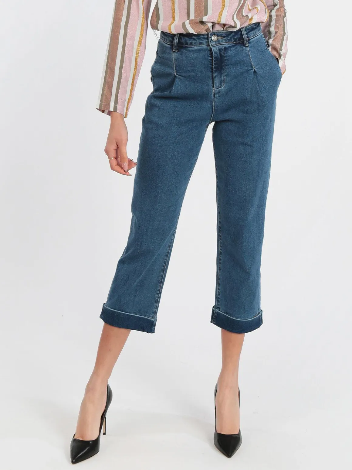 Griffai Jeans donna baggy con risvolti