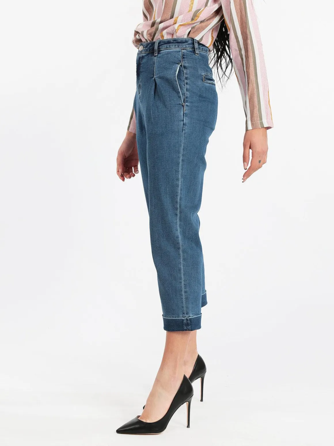 Griffai Jeans donna baggy con risvolti