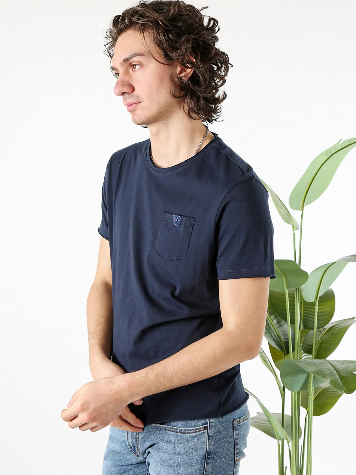 Guy T-shirt girocollo da uomo in cotone con taschino - blu scuro