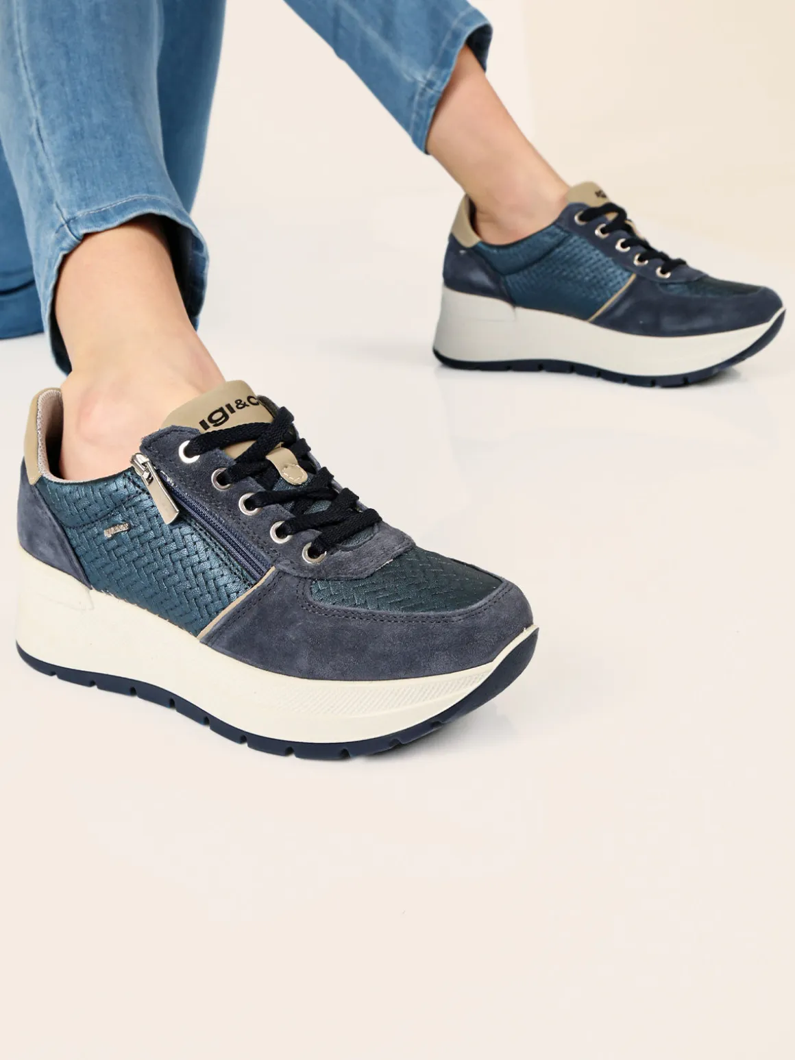 Igi&Co Sneakers donna in pelle con zeppa platform
