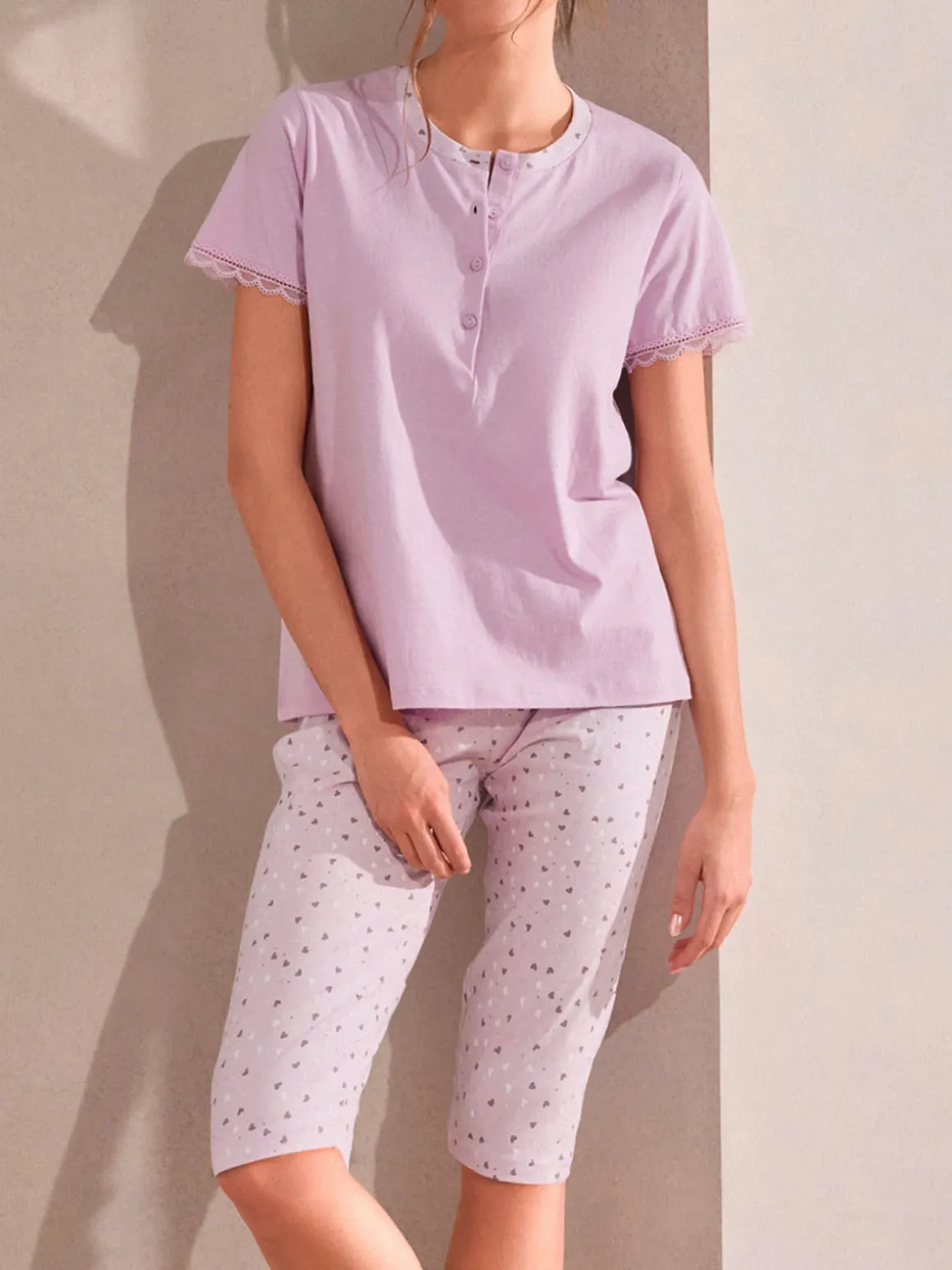 Infiore LOVELY Pigiama donna in cotone con t-shirt e pinocchietti - lilla