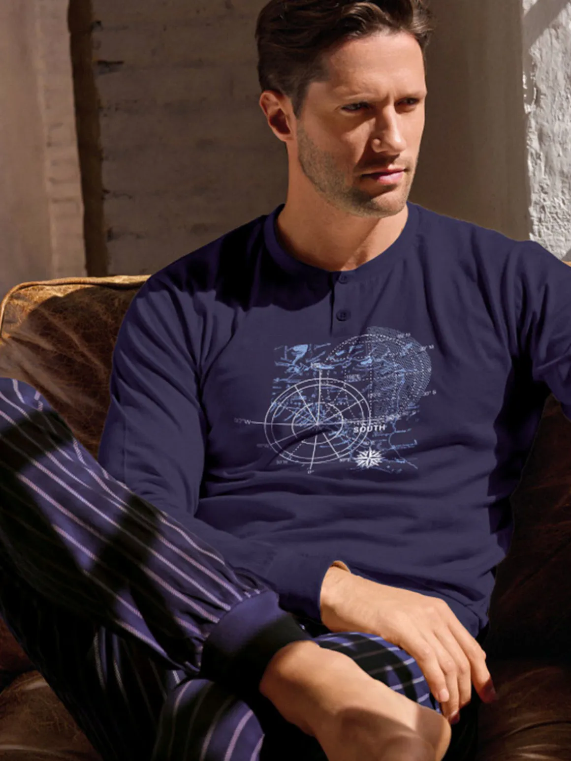 Infioreuomo WORLD TRIP Pigiama lungo da uomo in cotone jersey - blu
