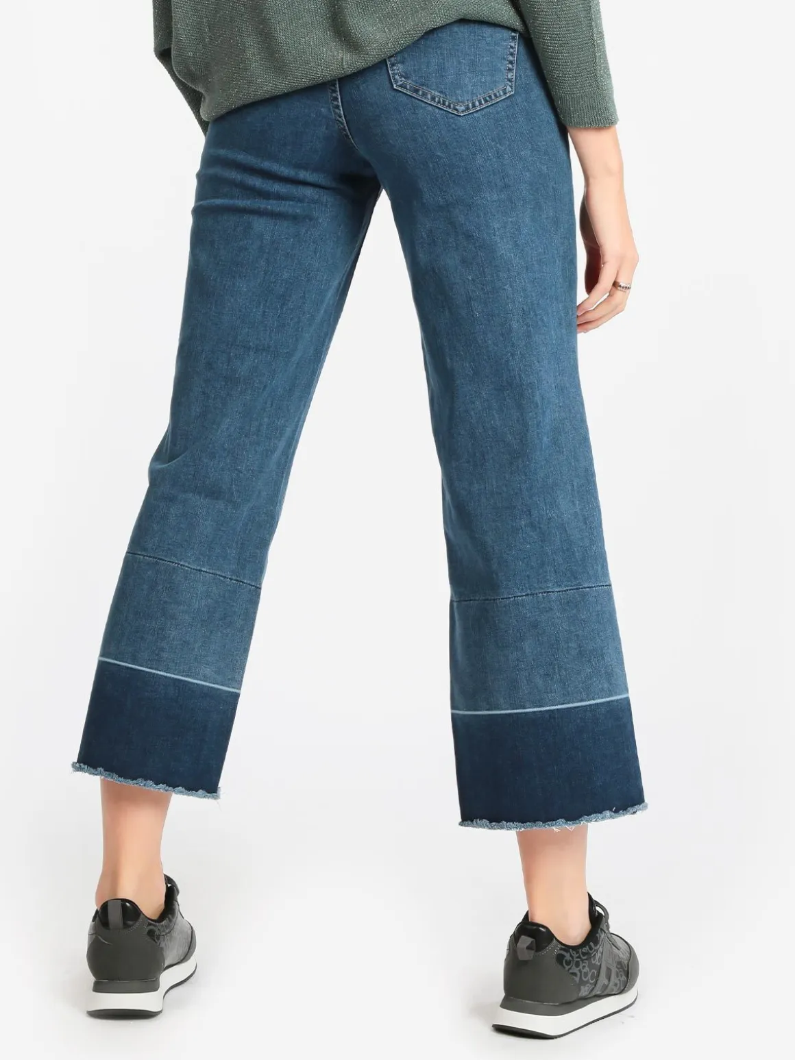 Jean Louis Francois Jeans donna a gamba larga