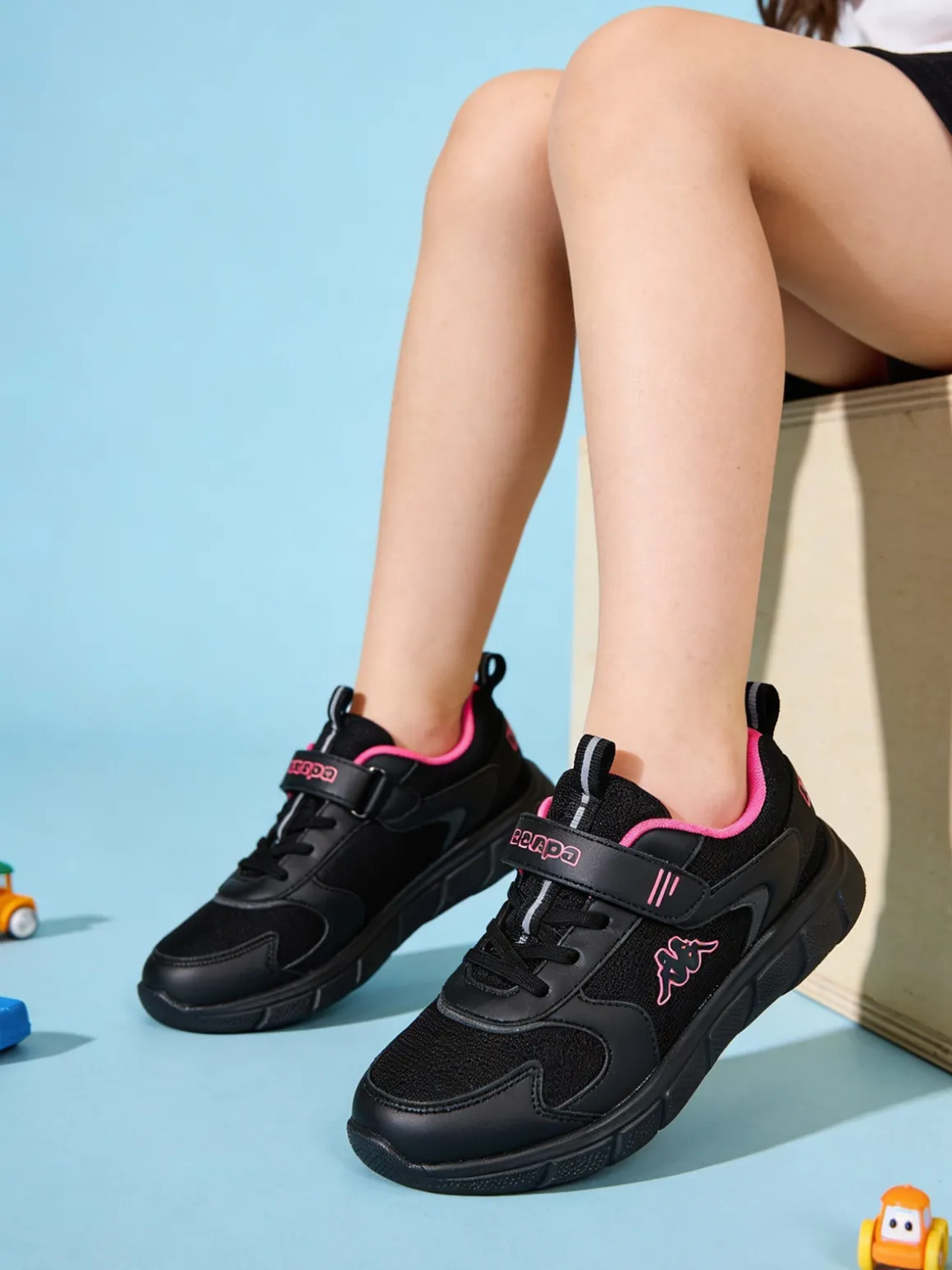 Kappa BREEZE Sneakers sportive da ragazza con cinturino a strappo - nero