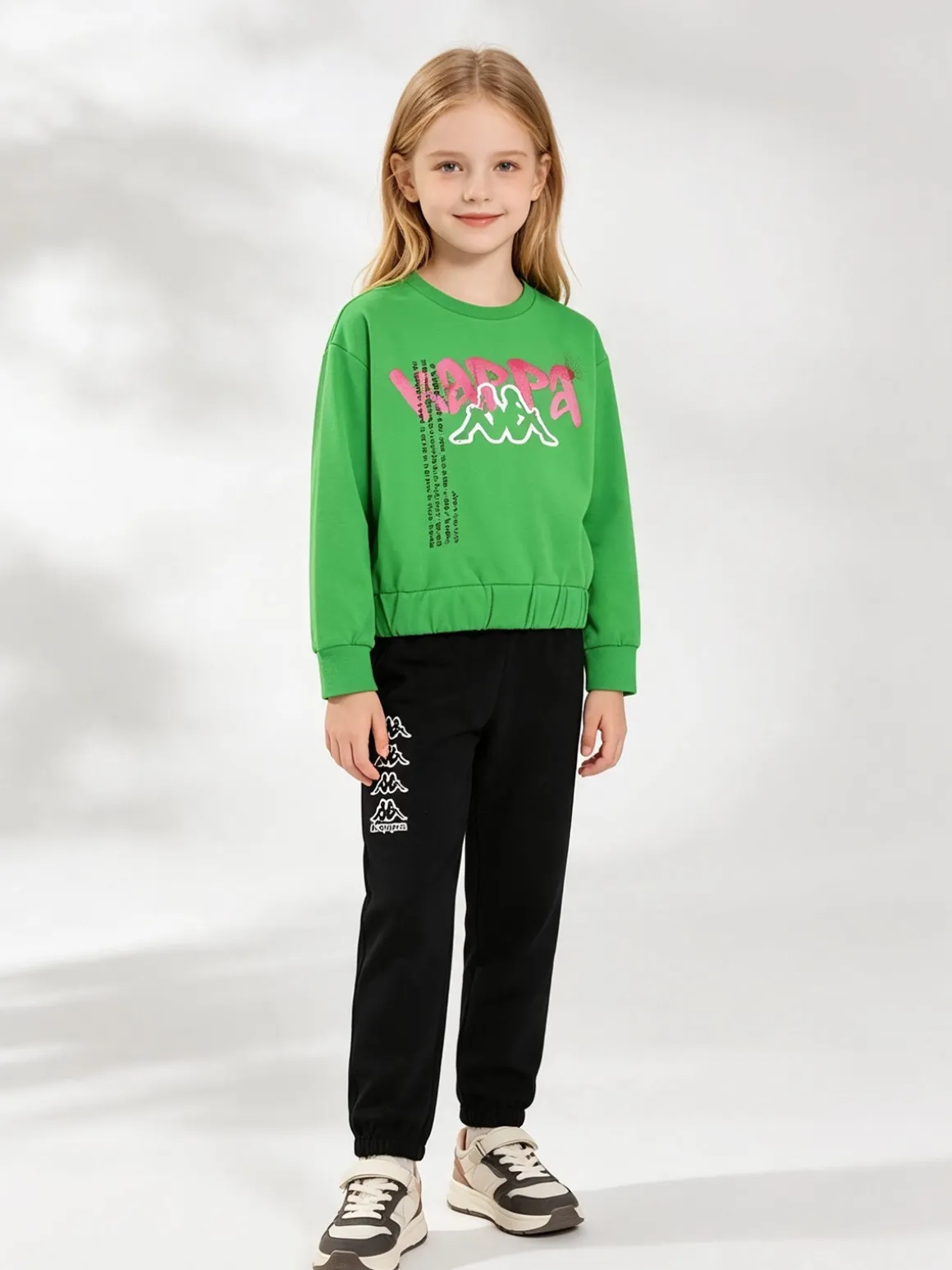 Kappa Completo tuta da bambina con felpa cropp e pantaloni in cotone - verde