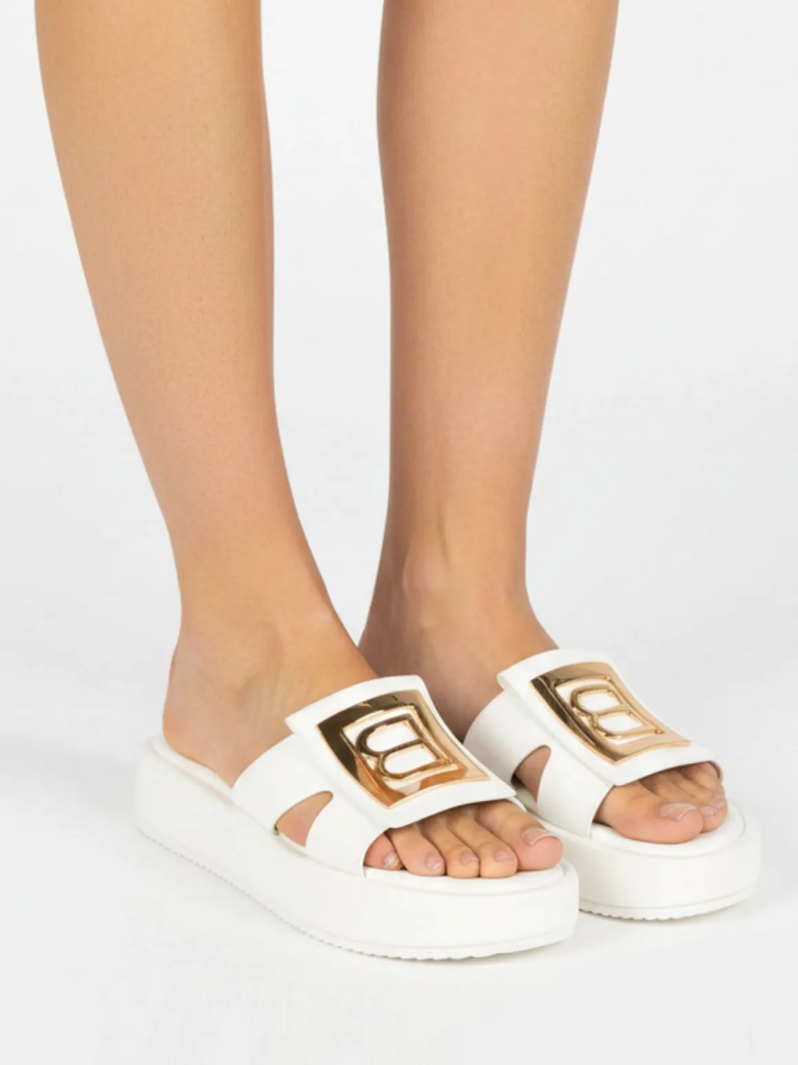Laura Biagiotti Ciabatte donna con platform e logo dorato - bianco