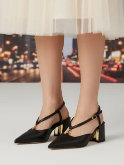 Laura Biagiotti Slingback donna a punta con tacco largo e cinturini a V - nero