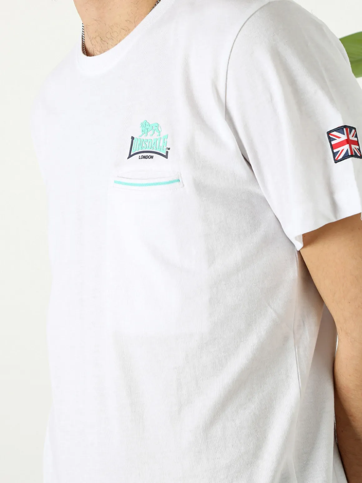 Lonsdale T-shirt da uomo in cotone con taschino a filetto e logo - bianco