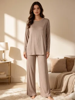 Lormar FITNESS Pigiama lungo da donna in viscosa con scollo tondo - marrone