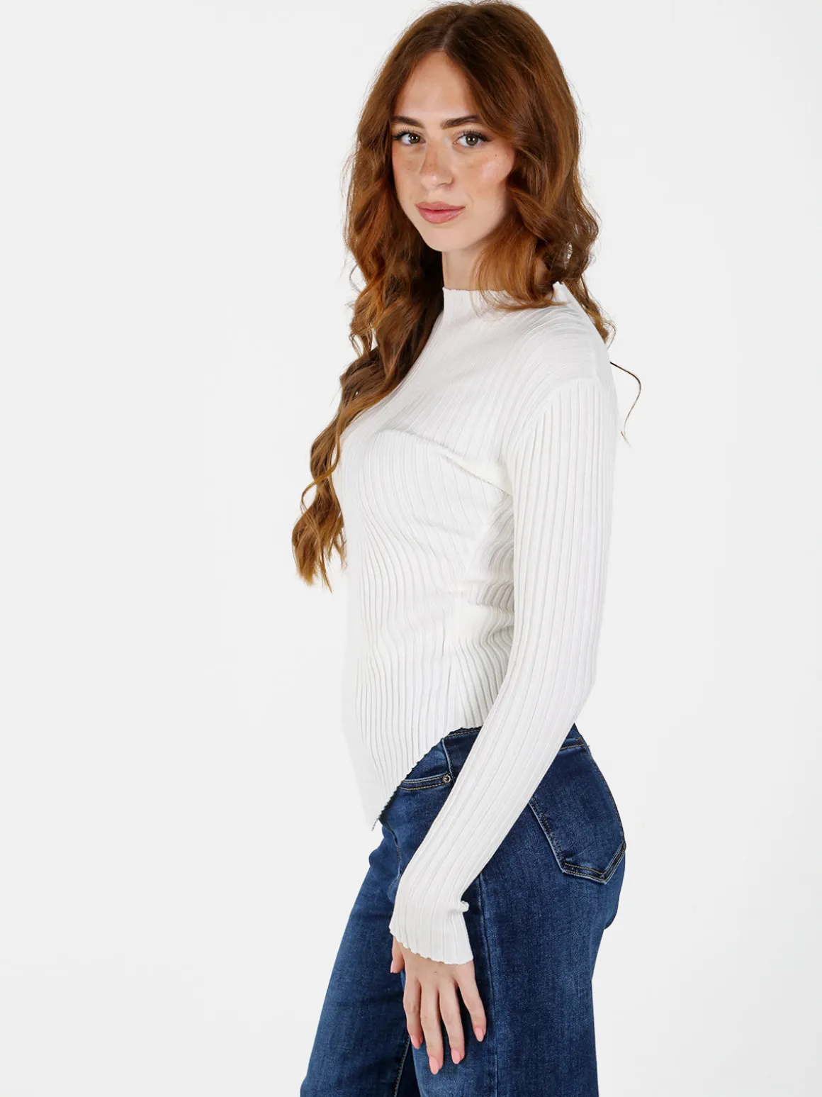 Louise Doro Maglia donna a costine con finale a punta - bianco