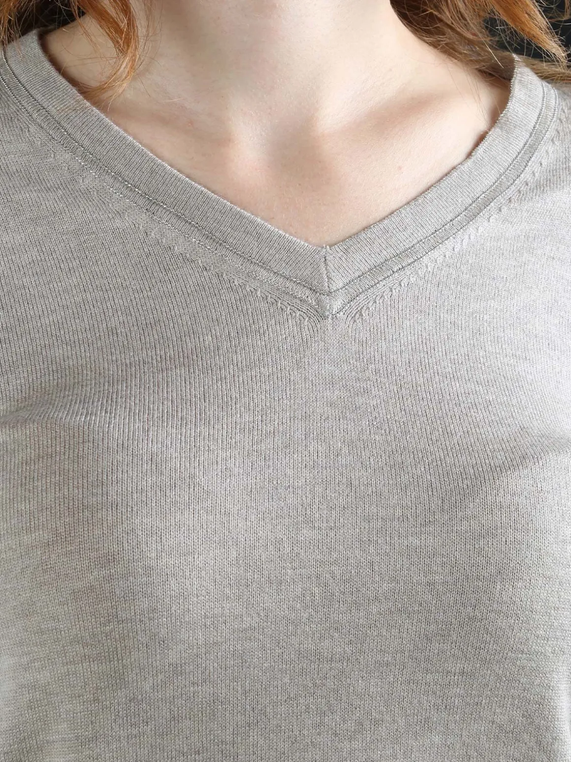 Louise Doro Pullover donna in maglia con scollo a V - sabbia