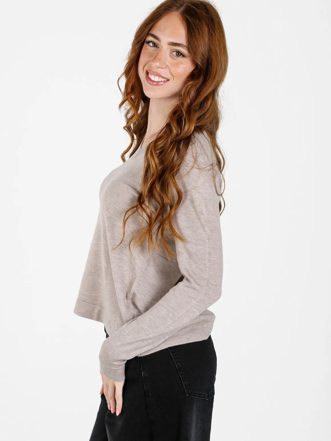 Louise Doro Pullover donna in maglia con scollo a V - sabbia