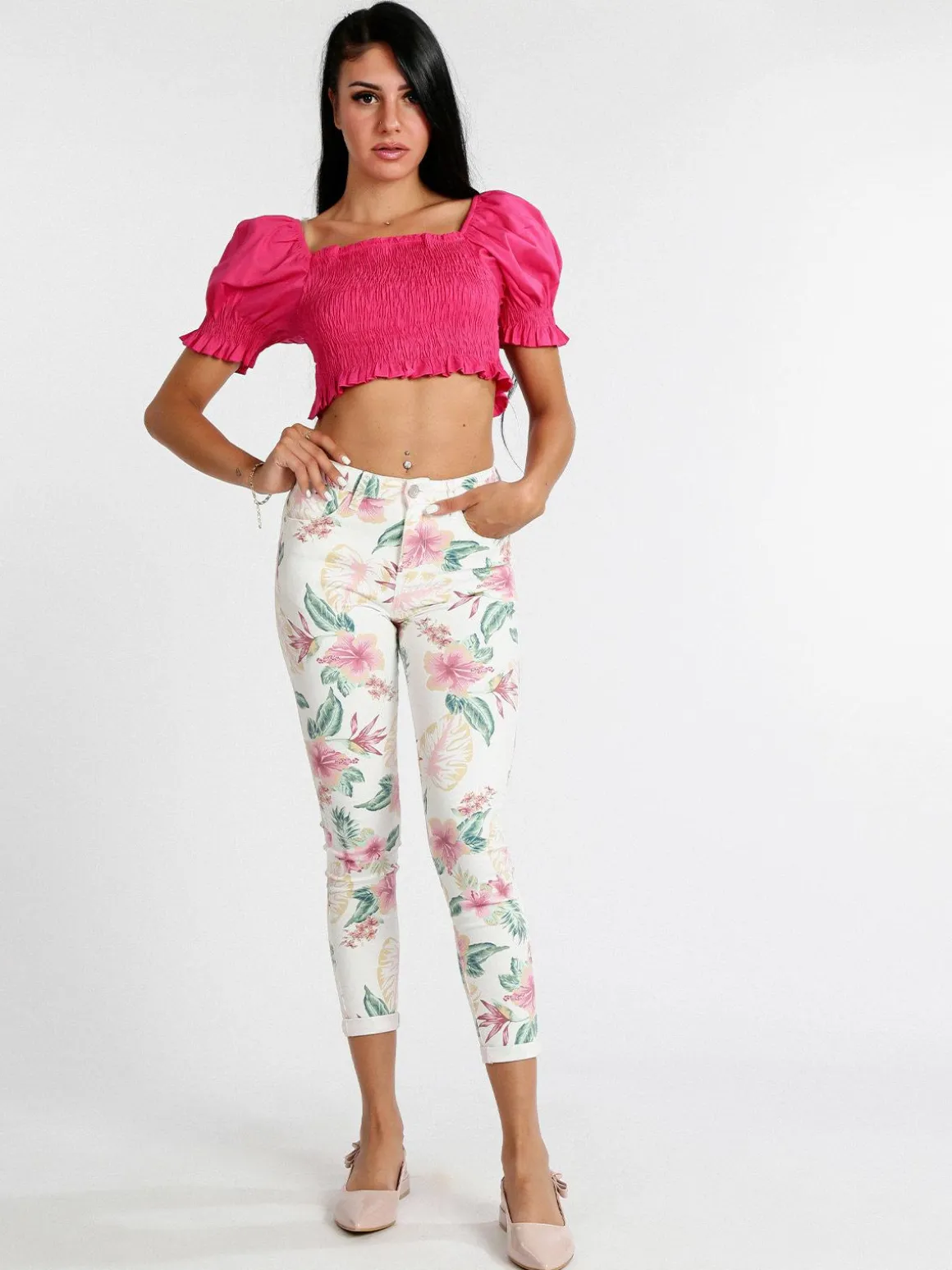 Lumina Top crop con manica a sbuffo