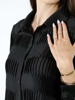 Luxesize Camicia plissettata da donna con maniche lunghe a palloncino - nero