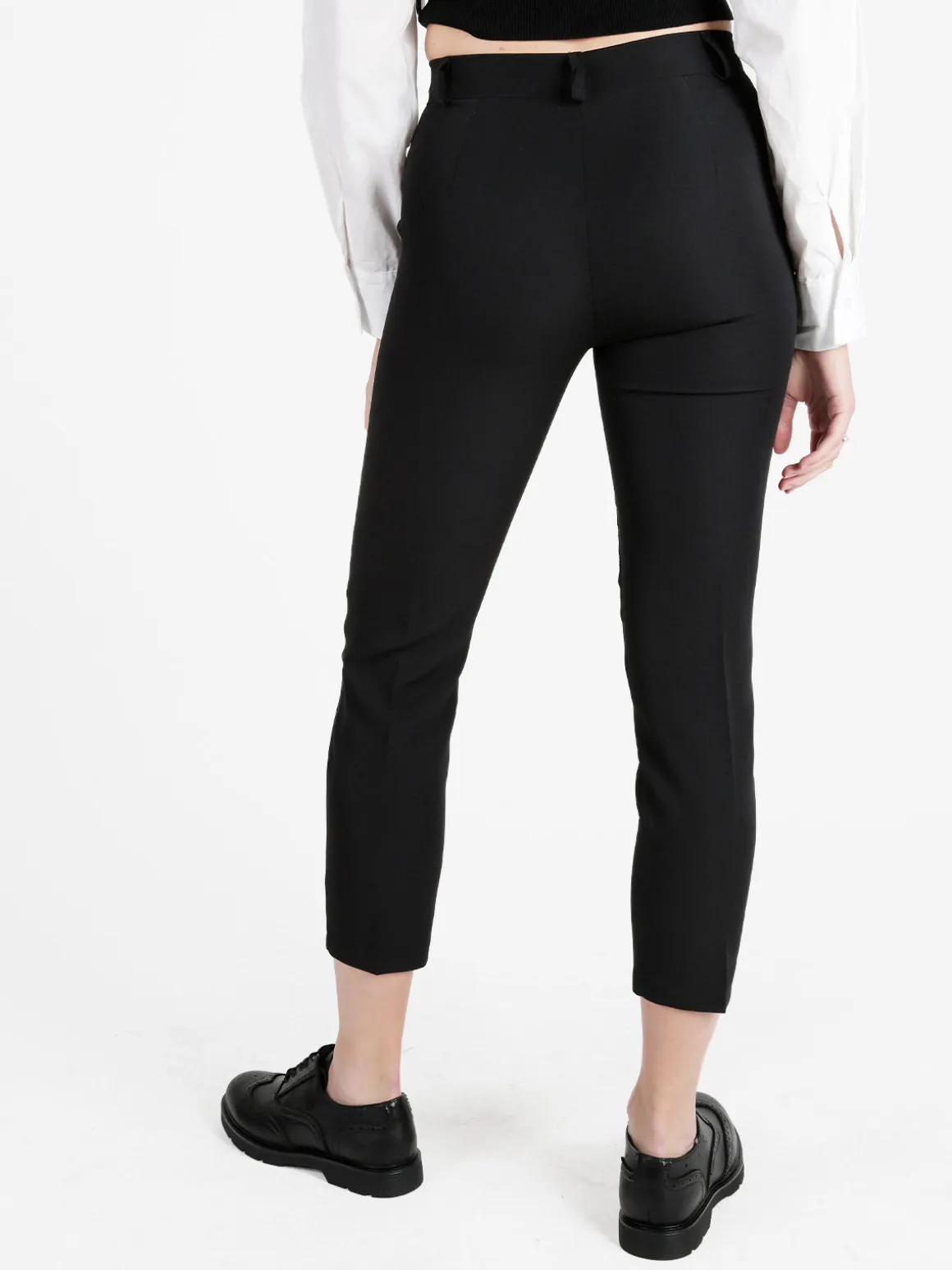 Melitea Pantaloni donna modello capri