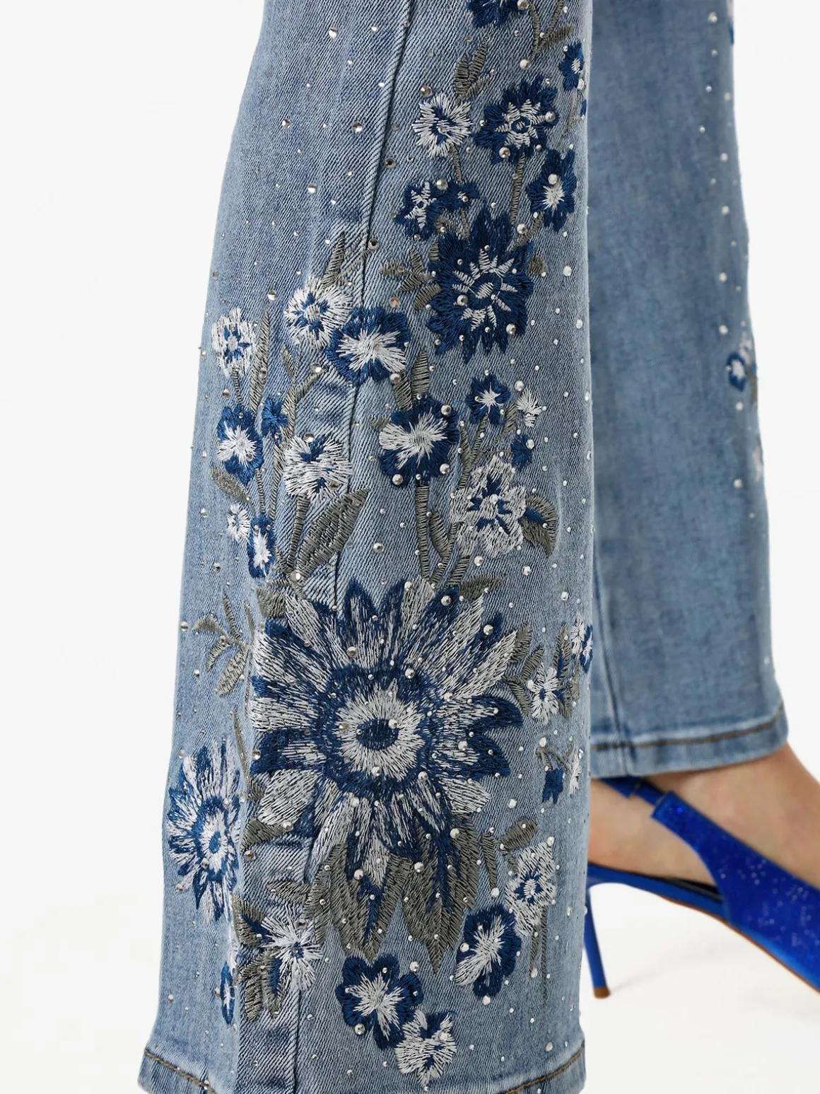 Miss Sister Jeans donna a zampa con ricami e strass - jeans