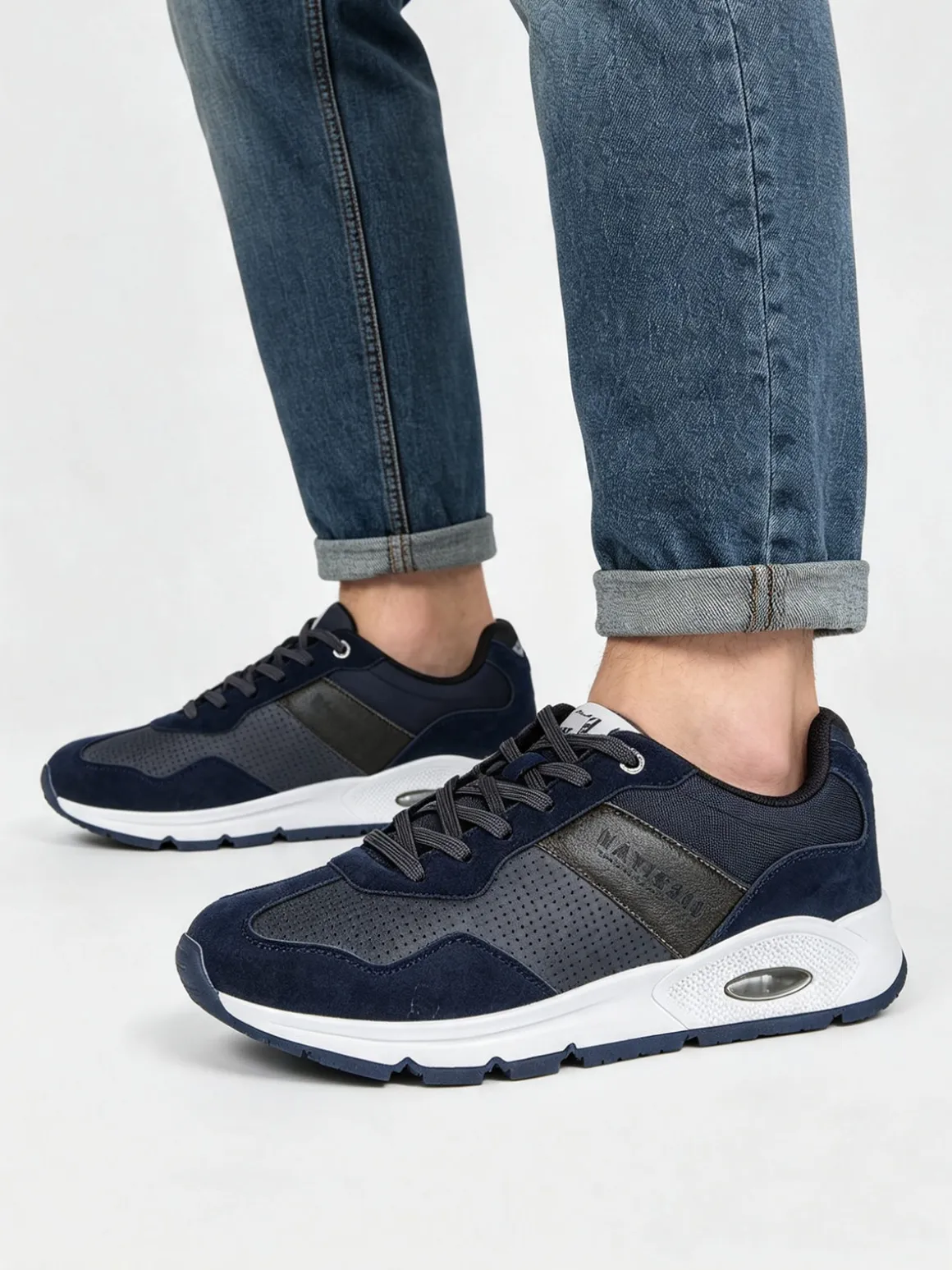 Navigare Sneakers stringate da uomo con camera ad aria - blu scuro