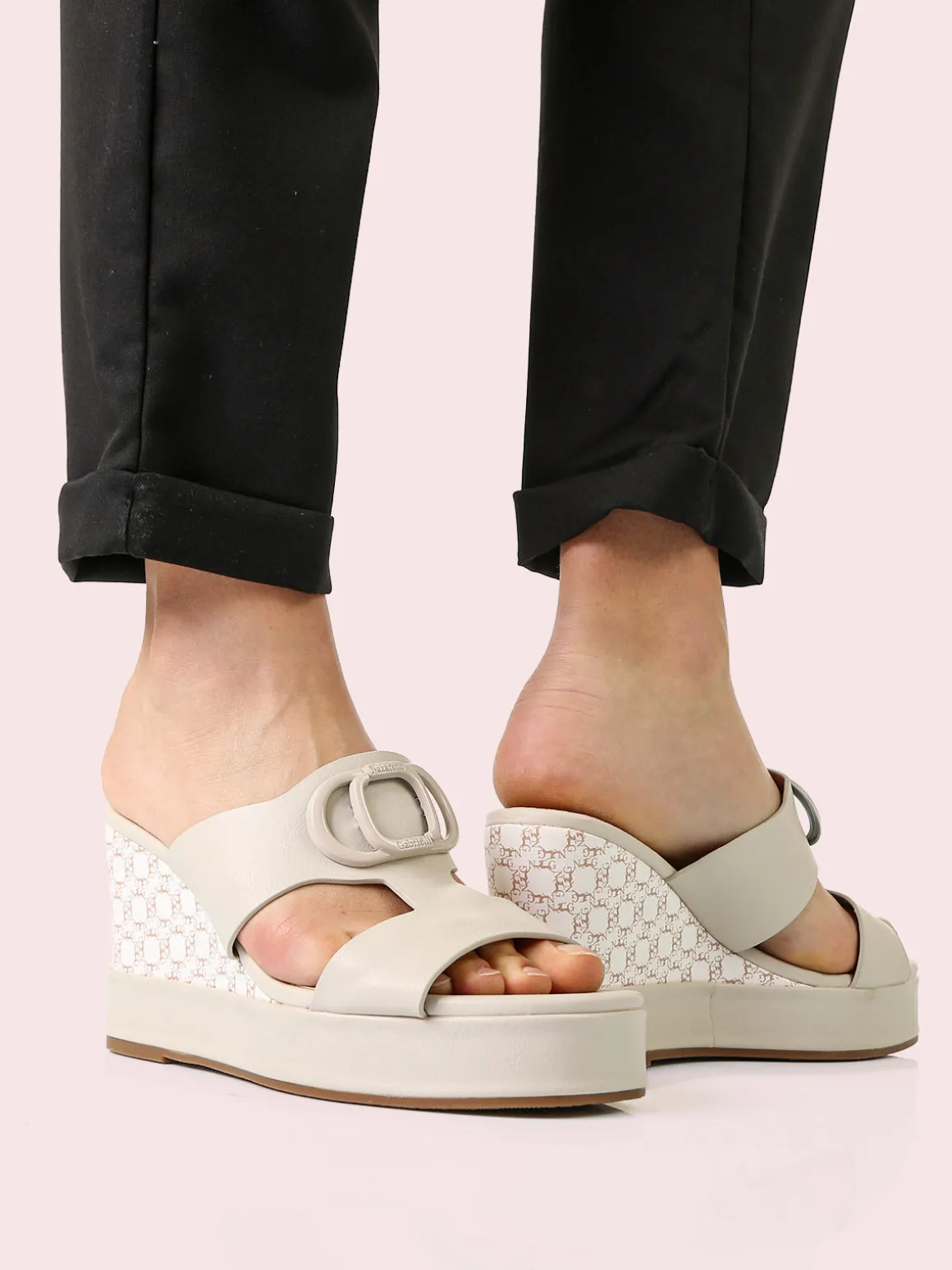 Nazareno Gabrielli Ciabatte donna con zeppa - beige