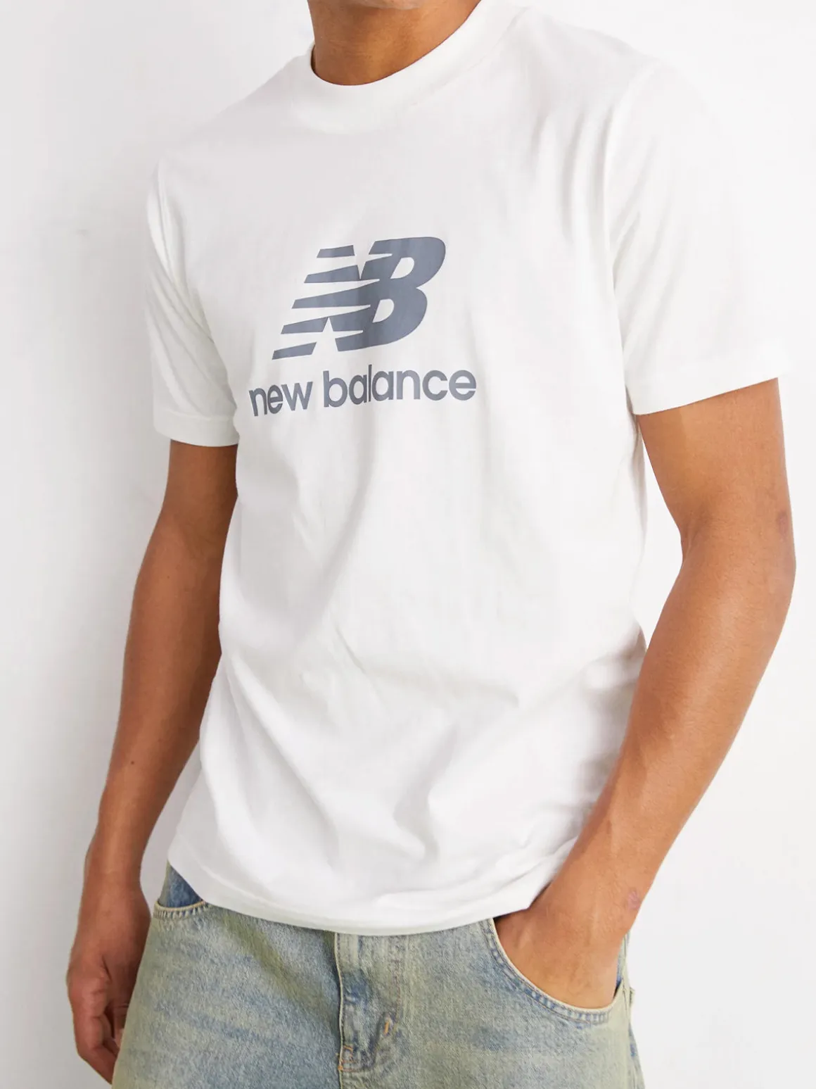 New Balance ESSENTIALS STACKED LOGO T-shirt da uomo a maniche corte in cotone