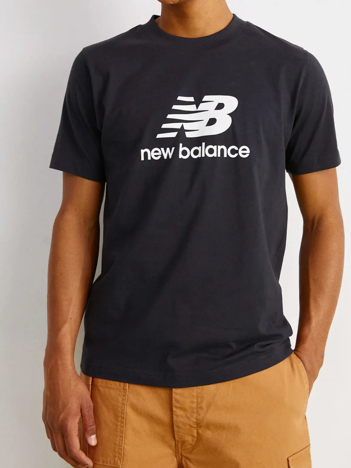 New Balance ESSENTIALS STACKED LOGO T-shirt da uomo a maniche corte in cotone