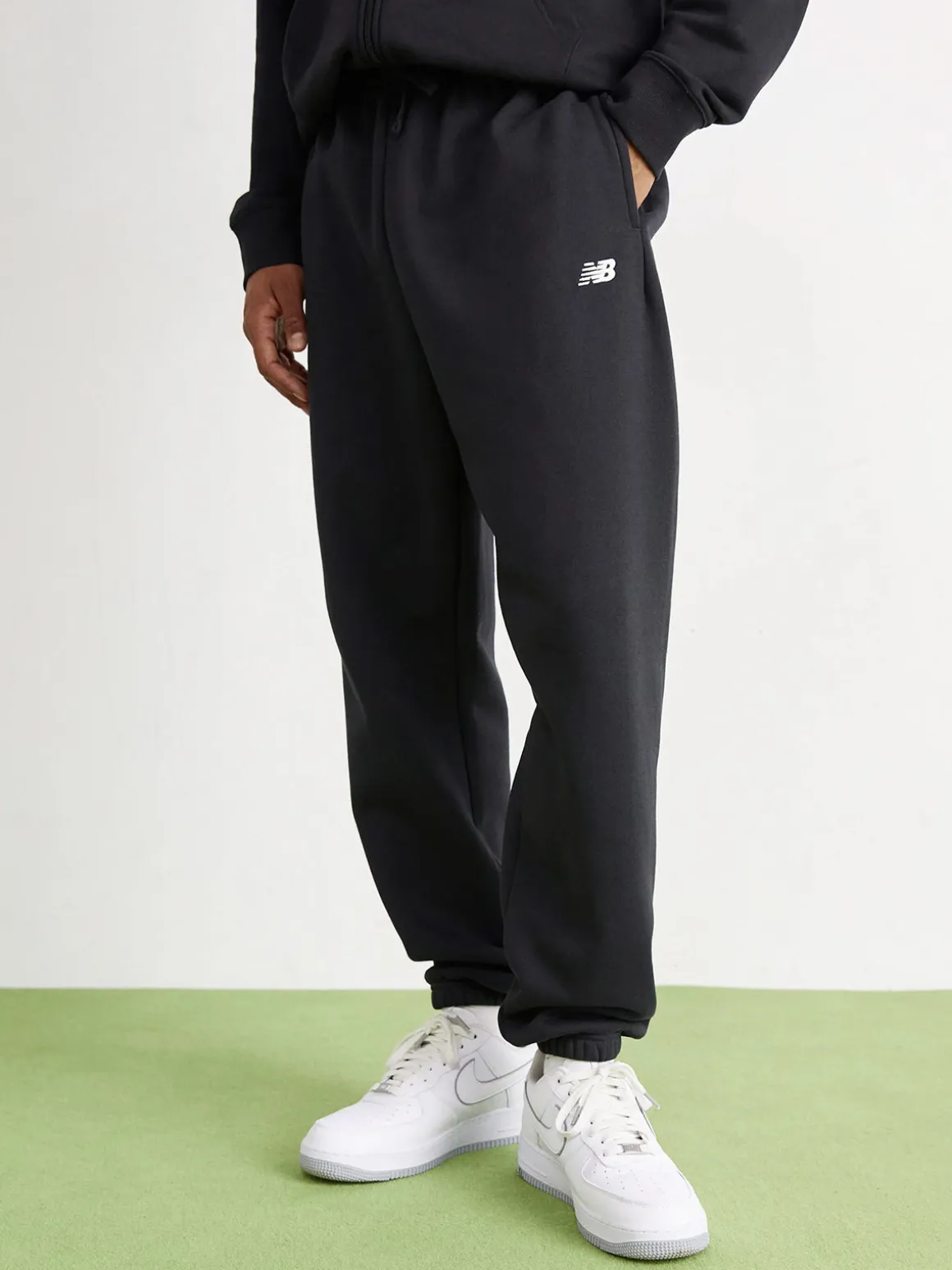 New Balance SPORT ESSENTIAL JOGGER Pantaloni sportivi da uomo in felpa