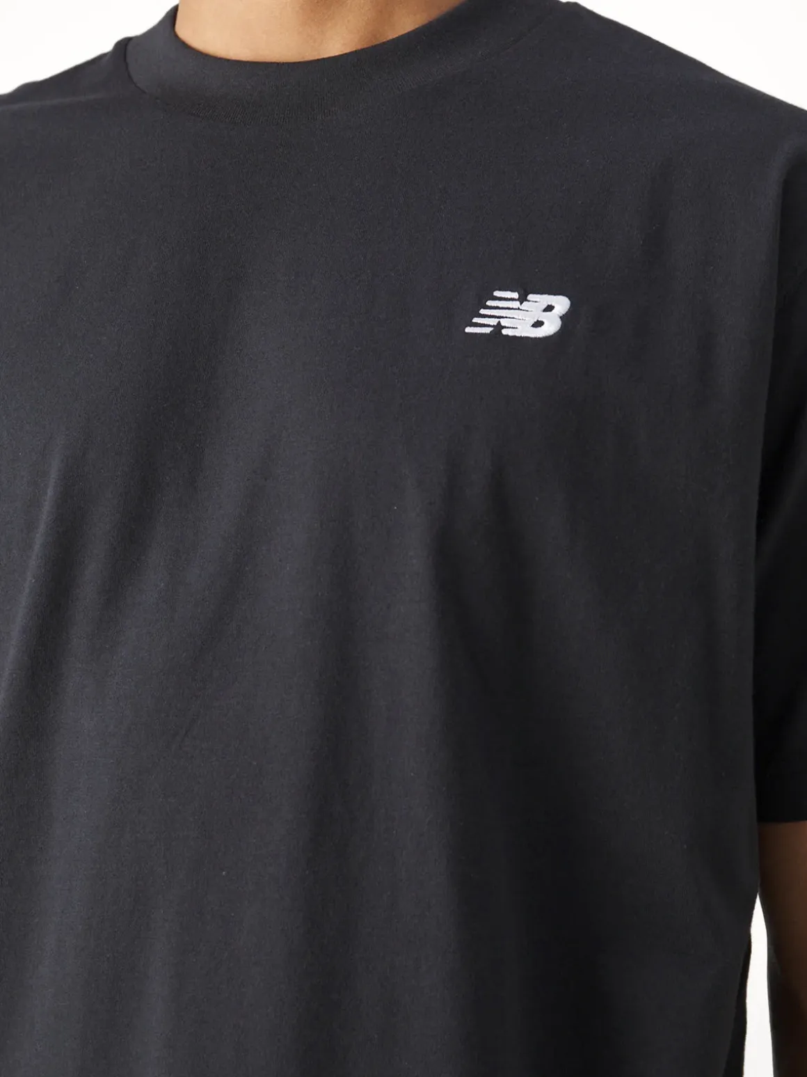 New Balance SPORT ESSENTIALS SMALL LOGO T-shirt da uomo a maniche corte in cotone